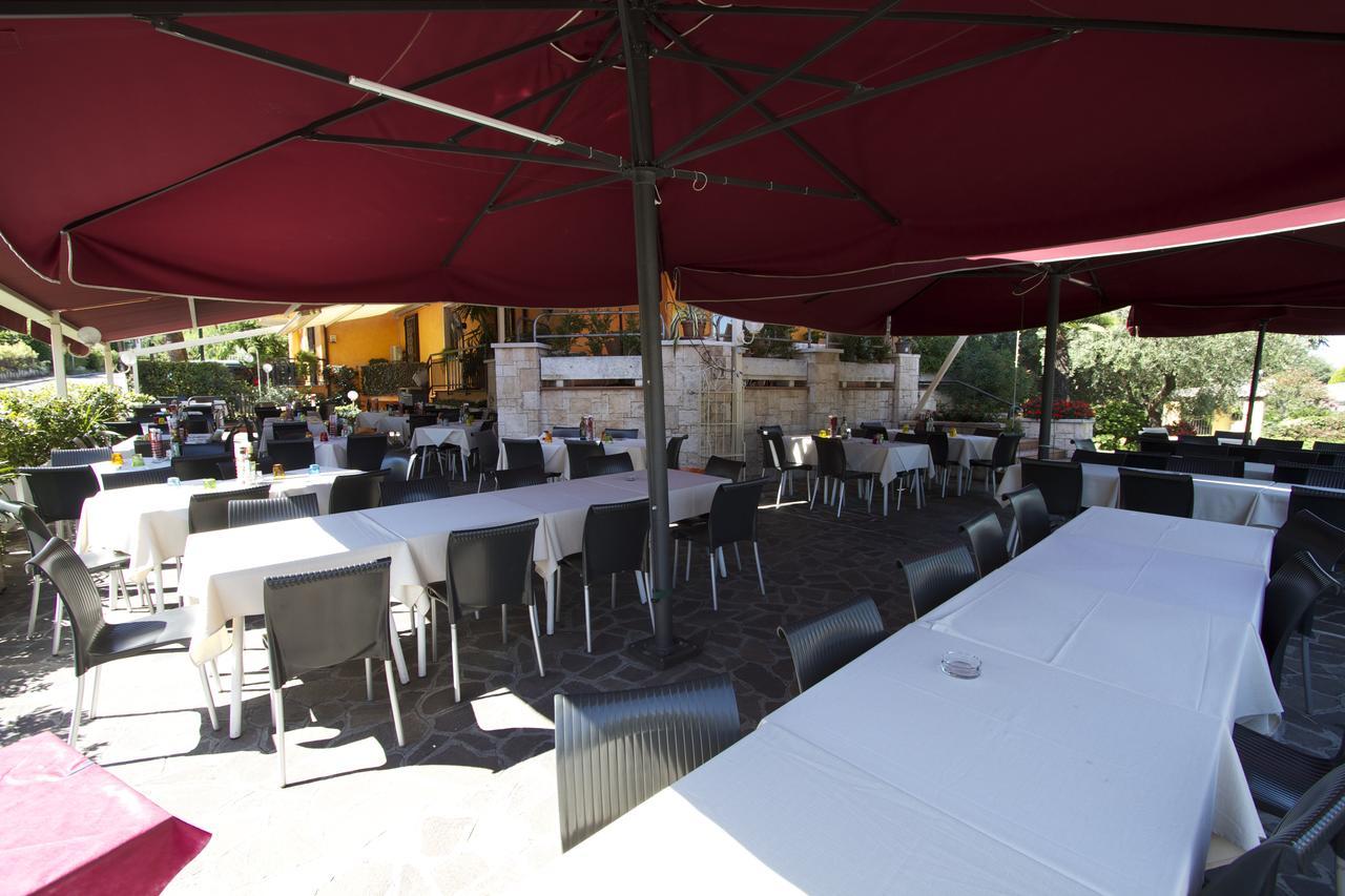 Albergo Tavernetta Castelnuovo del Garda Exterior photo